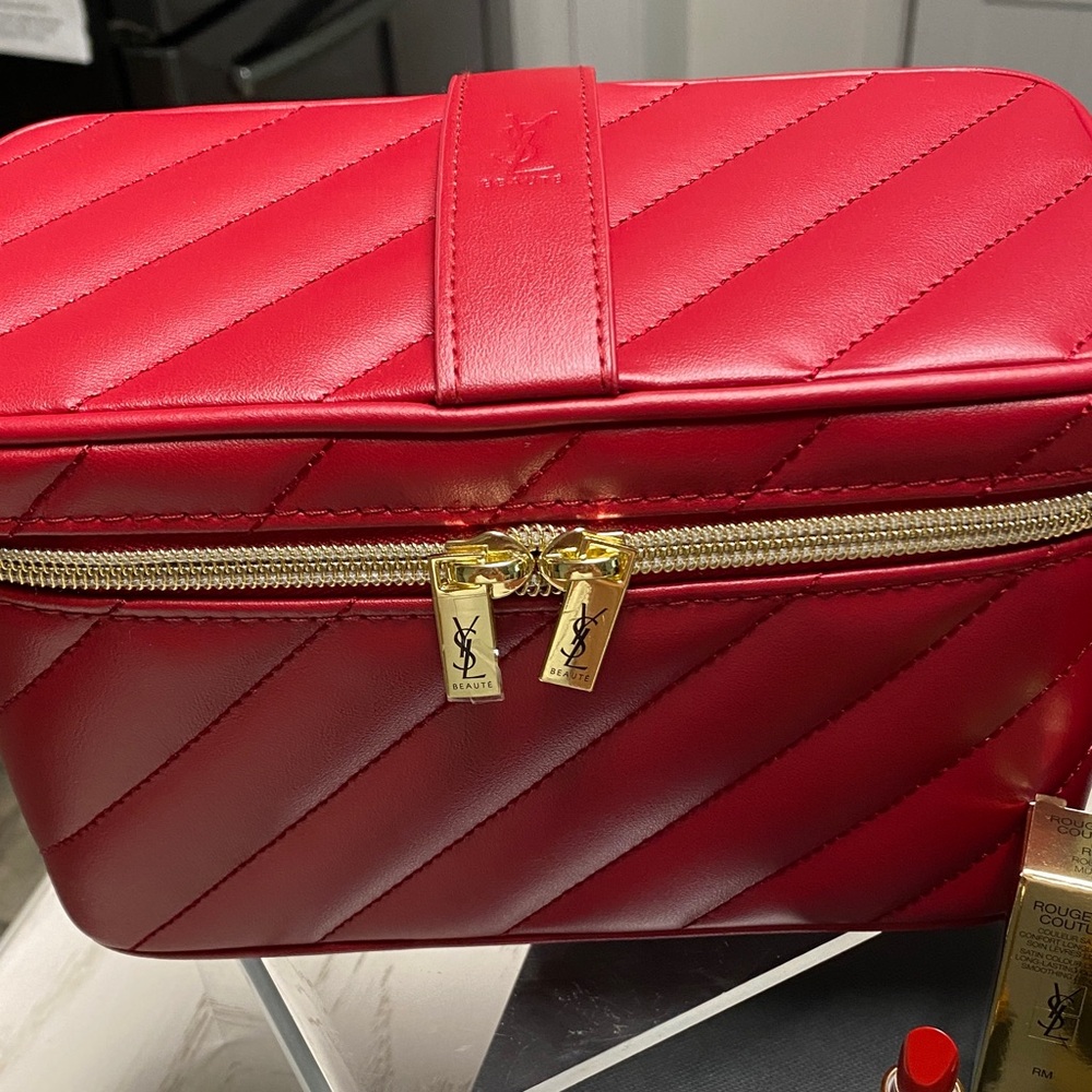 YSL Red Quilted Vanity Case - Picture 4 of 10
